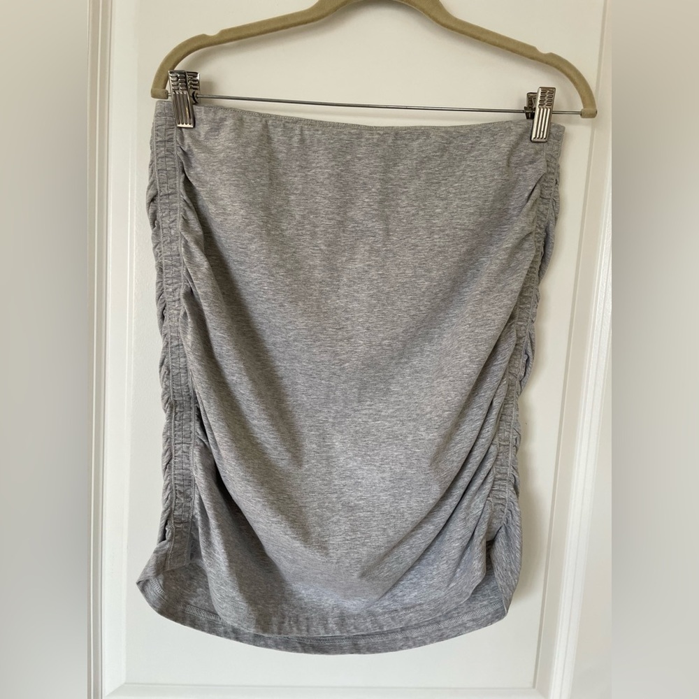 Aritzia TNA chill Malibu mini skirt - Picture 2 of 3